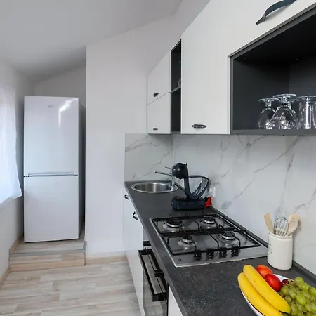 Zagreb Mini Suites - Down Town - Free Private Parking Exterior photo